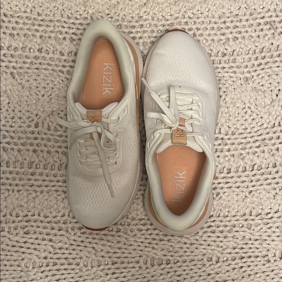 Kizik Shoes - Kizik Slip On Women's Athletic Shoes - White Peach